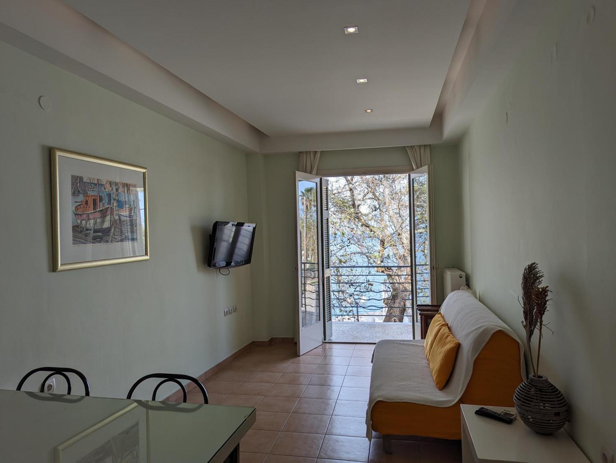 Helen'S Rooms Míloi 外观 照片